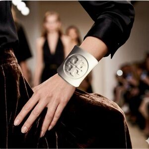 TORY BURCH White Lucite/Resin Logo Cuff Bracelet - like new